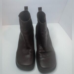 Clarks Chelsea Brown Leather Ankle Boots Size 6.5M
